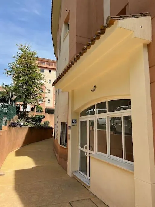 Benalmadena Costa Malaga Apartamento Muy Acogedor Con Vistas Al Mar Terraza Gigante Para Verano E Invierno Parking